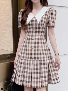 Đầm chữ A kẻ caro